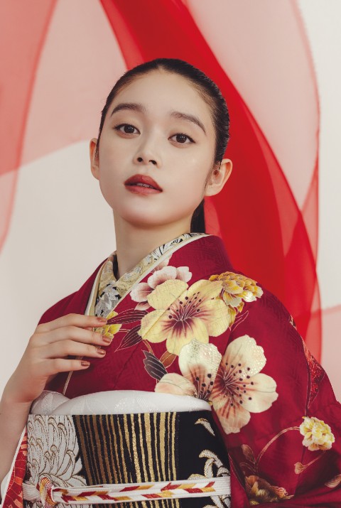 高石あかりのブランド振袖