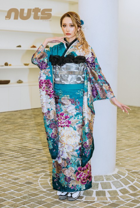 nutsの最新振袖