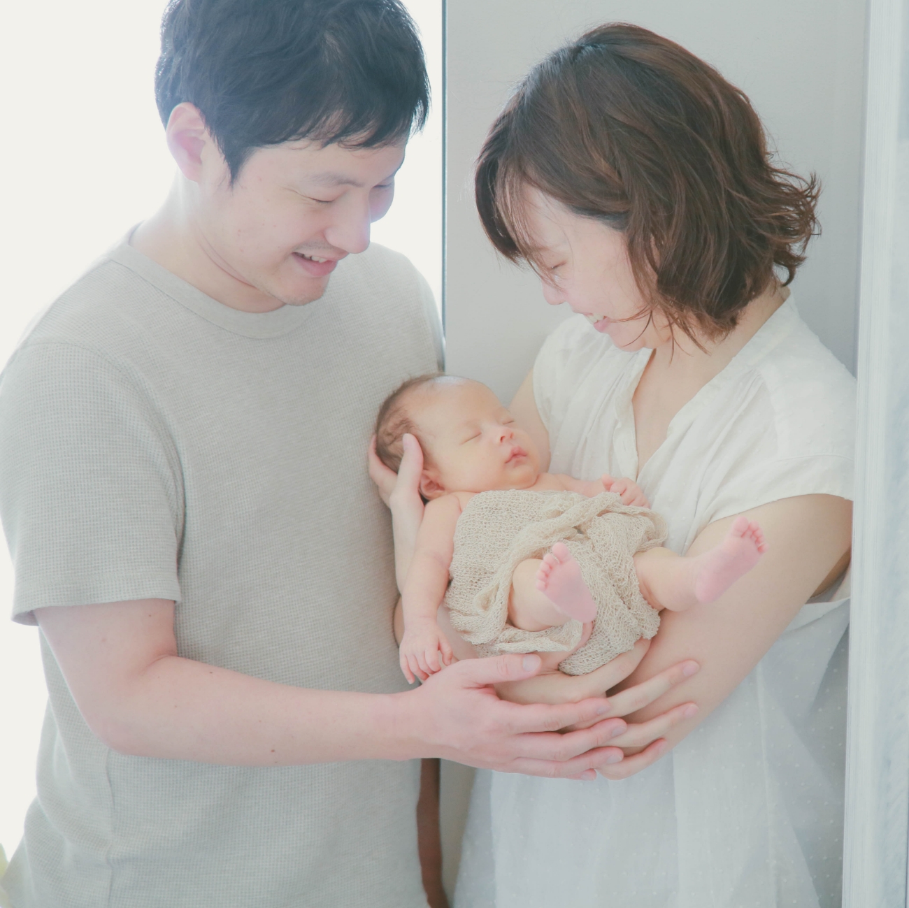 ニューボーンフォトの料金プラン｜広島の笑顔創造写真館ニコ