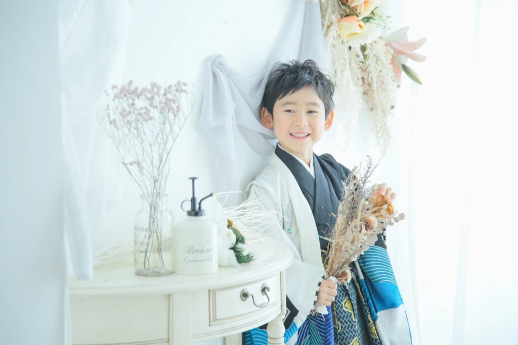5歳男のコ七五三写真撮影（前撮り・後撮り）｜広島市の写真スタジオ「笑顔創造写真館ニコ」