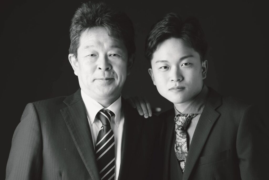 男性紋付袴・成人式の写真撮影｜広島市の写真スタジオ「笑顔創造写真館ニコ」