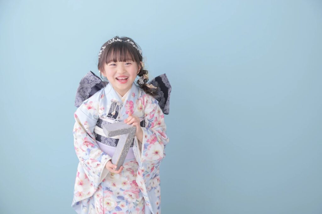 7歳女の子七五三写真撮影（前撮り・後撮り）｜広島市の写真スタジオ「笑顔創造写真館ニコ」