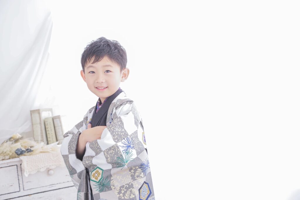 5歳男のコ七五三写真撮影（前撮り・後撮り）｜広島市の写真スタジオ「笑顔創造写真館ニコ」